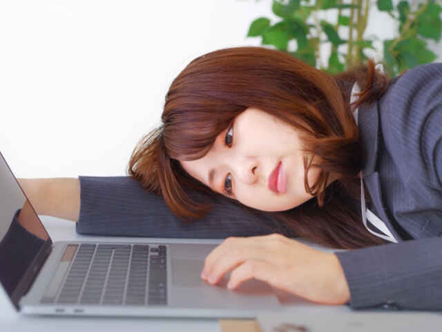 環境の変化によるストレスで発症？「春うつ」とは？