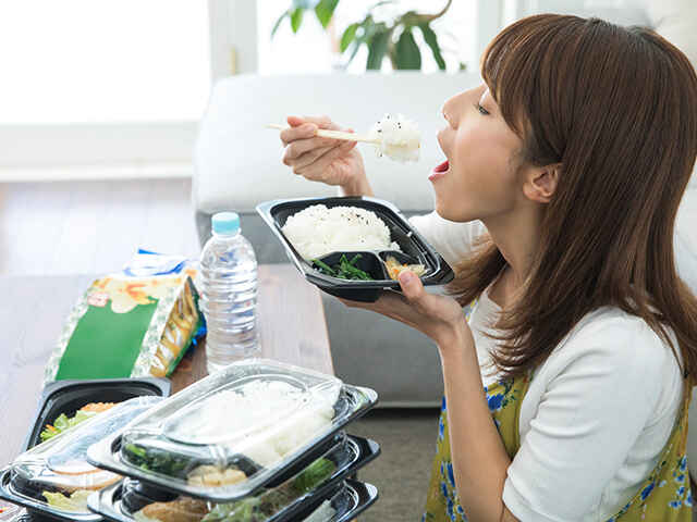 早食いが健康に悪い理由は？