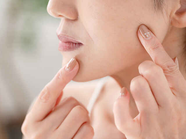 加齢とともに毛穴が増える？