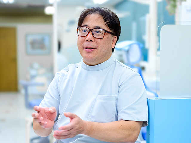 百目木 秀敏 理事長